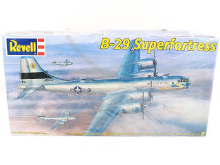 Lot 17 - REVELL (ALLEMAGNE) (1)