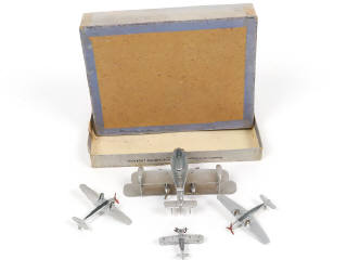 Lot 281 - DINKY TOYS (GB) (1)