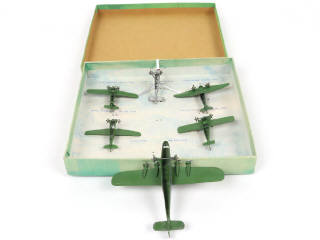 Lot 287 - DINKY TOYS (GB) (1)