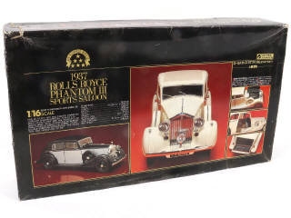 Lot 15 - FOR MASTERED MODELER (USA) (1)