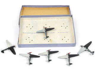 Lot 283 - DINKY TOYS (GB) (1)