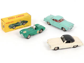 Lot 352 - DINKY TOYS (FRANCE) (3)