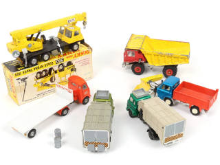 Lot 307 - DINKY TOYS (GB) (6)