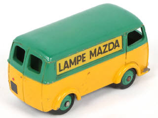 Lot 326 - DINKY TOYS (FRANCE) (1)