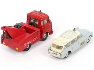 Lot 344 - DINKY TOYS (FRANCE) (2)