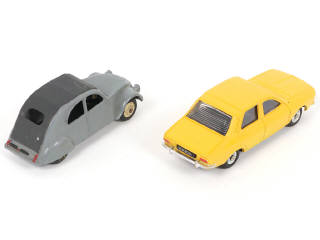 Lot 339 - DINKY TOYS (FRANCE) (2)