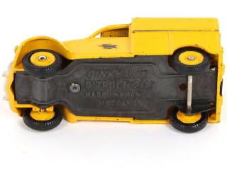 Lot 330 - DINKY TOYS (FRANCE) (1)