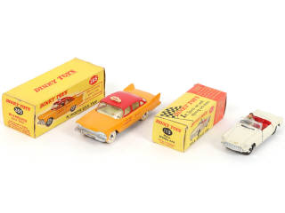 Lot 274 - DINKY TOYS (GB) (2)