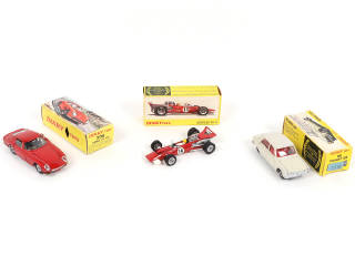 Lot 340 - DINKY TOYS (FRANCE) (3)
