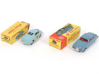 Lot 295 - DINKY TOYS (GB) (2)