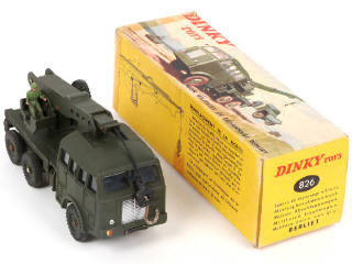 Lot 346 - DINKY TOYS (FRANCE) (2)