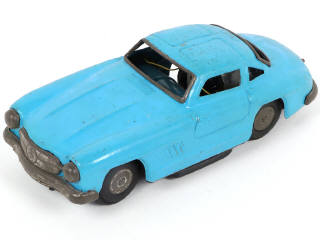 Lot 37 - DIVERS (JAPON) (5)