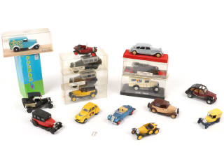 Lot 199 - CORGI TOYS (GB) (16)