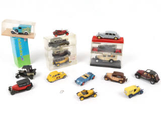 Lot 199 - CORGI TOYS (GB) (16)