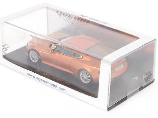 Lot 118 - SPARK (MACAU) (1)