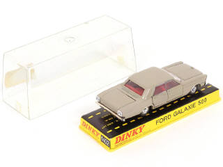 Lot 322 - DINKY TOYS (FRANCE) (1)