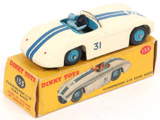 Lot 270 - DINKY TOYS (GB) (1)