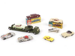 Lot 190 - CORGI TOYS (GB) (8)