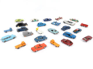 Lot 64 - DIVERS (25)