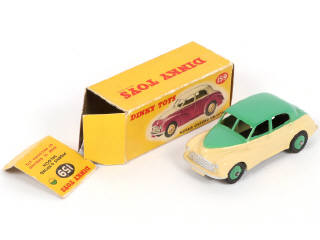Lot 262 - DINKY TOYS (GB) (1)