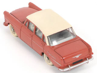 Lot 301 - DINKY TOYS (FRANCE) (1)