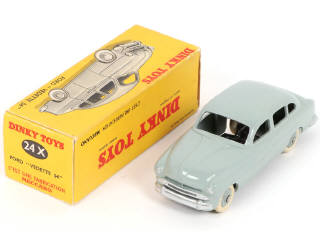 Lot 297 - DINKY TOYS (FRANCE) (1)