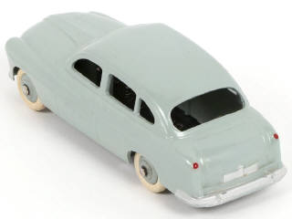 Lot 297 - DINKY TOYS (FRANCE) (1)