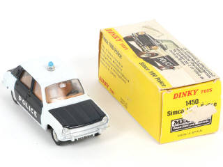 Lot 305 - DINKY TOYS (FRANCE) (1)