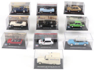 Lot 82 - DIVERS (10)