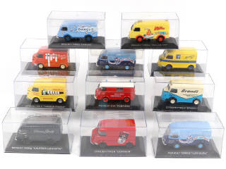 Lot 77 - DIVERS (11)