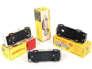 Lot 282 - DINKY TOYS (GB) (3)