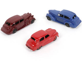 Lot 284 - DINKY TOYS (GB) (3)