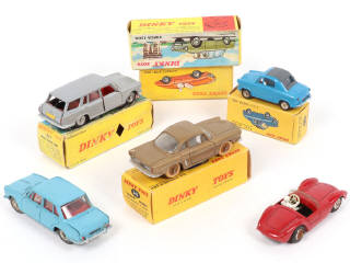 Lot 315 - DINKY TOYS (FRANCE) (5)