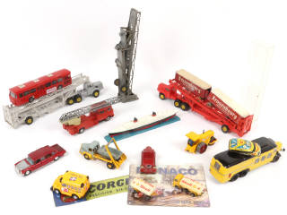 Lot 71 - DIVERS (18)