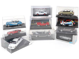 Lot 84 - DIVERS (10)