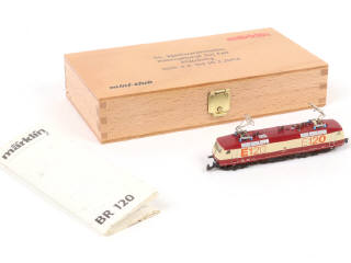 Lot 27 - MÄRKLIN 'Z' (ALLEMAGNE) (1)