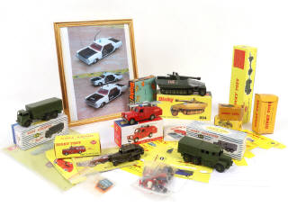 Lot 122 - DIVERS (25)