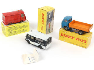 Lot 232 - DINKY TOYS (FRANCE) (3)
