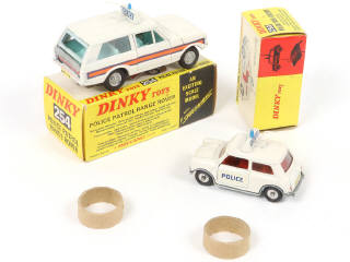 Lot 269 - DINKY TOYS (GB) (2)