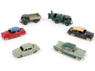 Lot 237 - DINKY TOYS (FRANCE) (6)