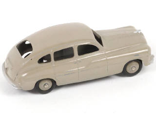 Lot 212 - DINKY TOYS (FRANCE) (1)