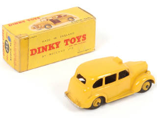 Lot 245 - DINKY TOYS (GB) (1)