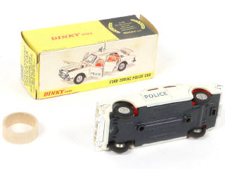 Lot 246 - DINKY TOYS (GB) (1)
