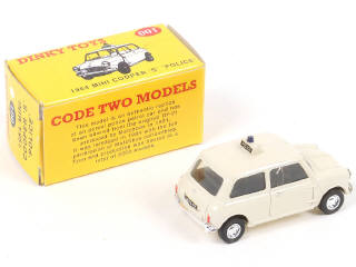 Lot 141 - DINKY MATCHBOX (1)