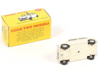 Lot 141 - DINKY MATCHBOX (1)