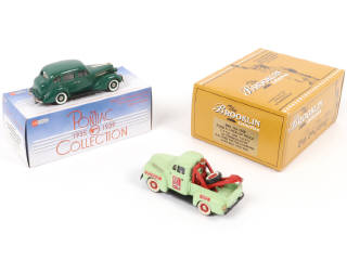 Lot 178 - BROOKLIN MODELS (GB) (2)