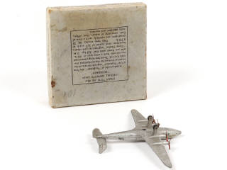 Lot 262 - DINKY TOYS (GB) (1)