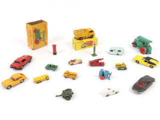 Lot 117 - DIVERS (18)