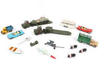 Lot 112 - DIVERS (16)