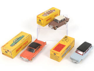 Lot 290 - DINKY TOYS (FRANCE) (3)